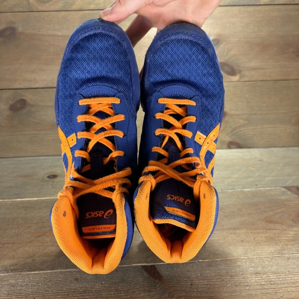 Asics pre owned
